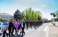 Parada historyczna na 650-lecie Ostrołęki