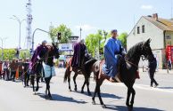 Parada historyczna na 650-lecie Ostrołęki