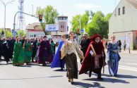 Parada historyczna na 650-lecie Ostrołęki