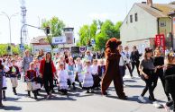 Parada historyczna na 650-lecie Ostrołęki