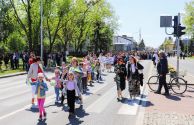 Parada historyczna na 650-lecie Ostrołęki