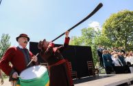 Parada historyczna na 650-lecie Ostrołęki
