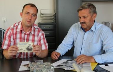 Dzieci polskich oficerów pomordowanych w stalinowskich procesach wspierają MŻW