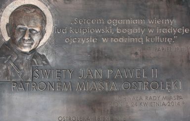 Odsłonięcie tablicy poświęconej patronowi Ostrołęki