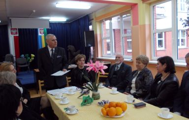 Radni seniorzy odwiedzili Dom Pomocy Społecznej