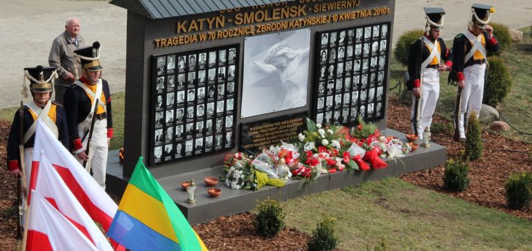Miejskie obchody 76. rocznicy Zbrodni Katyńskiej oraz 6. rocznicy Katastrofy Smoleńskiej