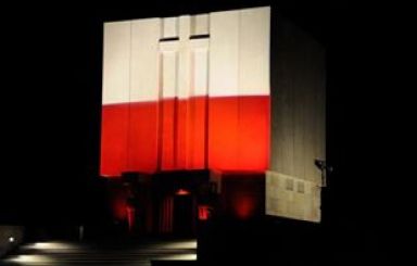 Biało-czerwona. Obowiązkowo!