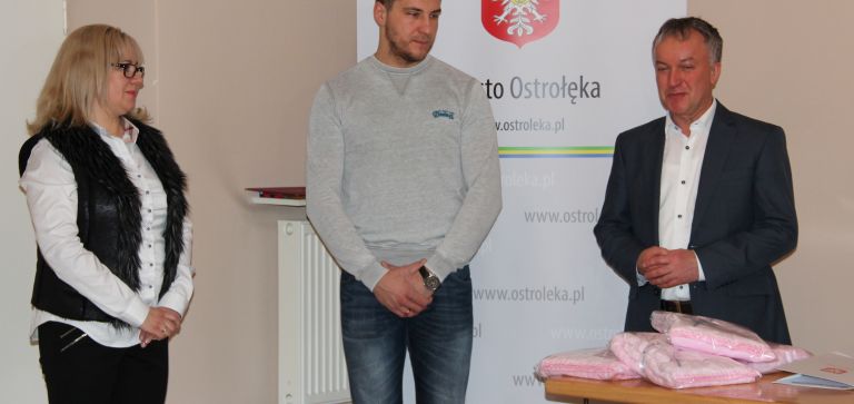 Kocyki dla każdego noworodka z Ostrołęki