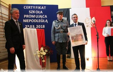 II LO wśród szkół promujących Niepodległą