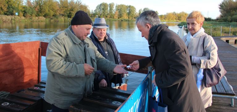 „Łomżyński Flis” przepłynął przez Ostrołękę