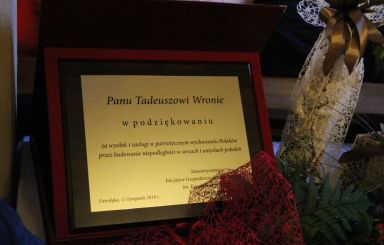 Kapitan Tadeusz Wrona uhonorowany