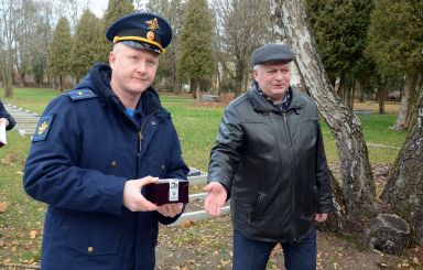 Uroczystrości na cmentarzu żołnierzy Armii Radzieckiej w Ostrołęce