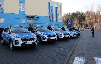 Nowe radiowozy dla policji