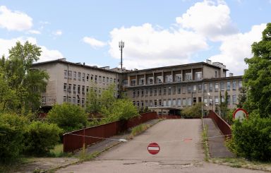 Czy miasto przejmie teren starego szpitala? O tym zdecydują radni (transmisja online)