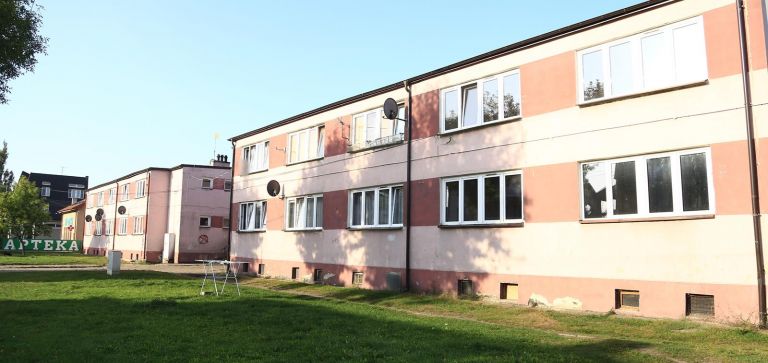 Wykonawca remontu budynków socjalnych przy ul. Sienkiewicza wyłoniony