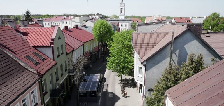 Historyczna parada ulicami miasta