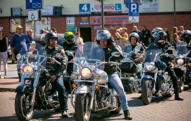 Parada 650 motocykli na 650-lecie Ostrołęki