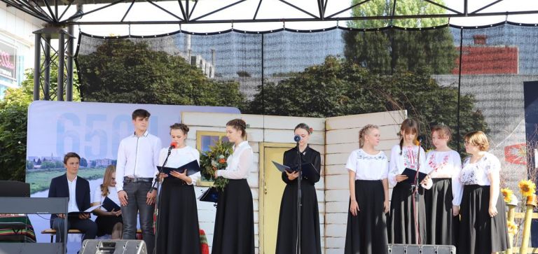 Narodowe Czytanie powieści Elizy Orzeszkowej Nad Niemnem
